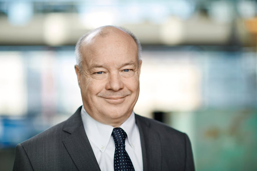 Profilbillede af Hans Kjær, Chefporteføljemanager, Siden 2010 har Hans været aktieforvalter i Nykredit Asset Management. Inden Hans kom til Nykredit, var han ansat som chefporteføljemanager i Danske Capital og Dansk Aktie Analyse. Hans er uddannet cand.polit. i 1986.